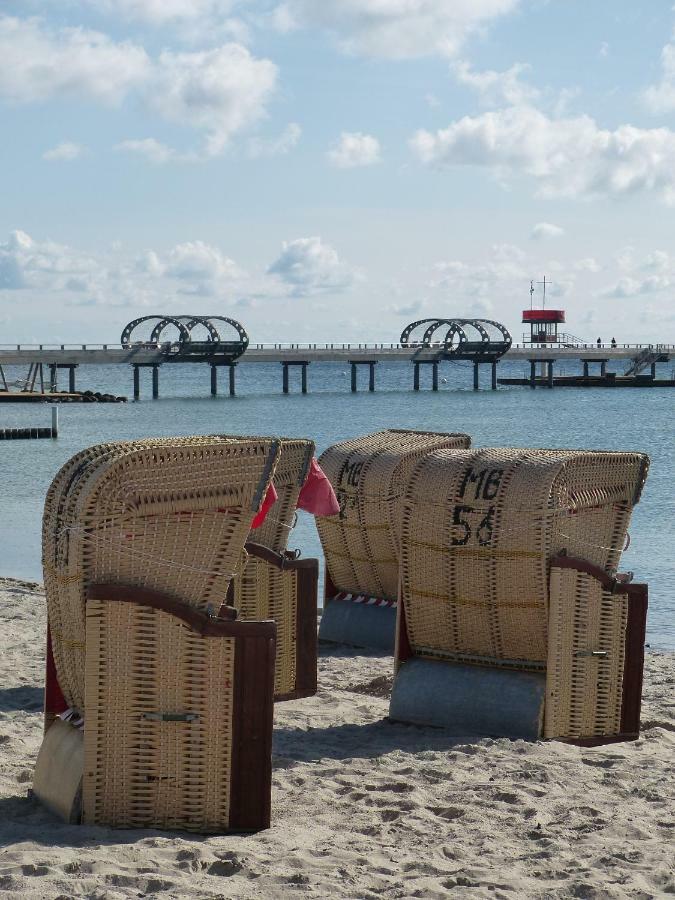 Strandlaeufer Im Kirschgarten Kellenhusen Eksteriør bilde